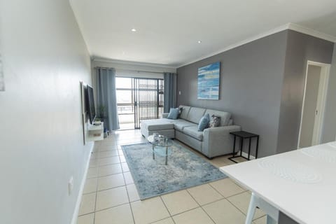 Colby Court Delightful 2 Bedroom Apartment Condo in Port Elizabeth