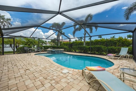 Villa Beachside Bliss House in Cape Coral