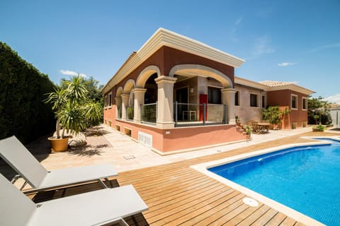 Property building, Pool view, Swimming pool