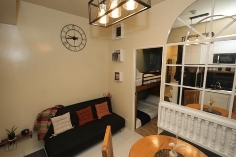 Erwanos Crib 2 Bedroom Condo with Balcony Condominio in Naga