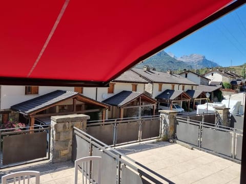 Natural landscape, View (from property/room), Balcony/Terrace, Mountain view