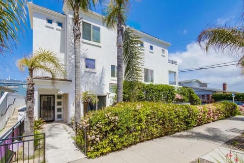 Kennebeck Cove House in Mission Beach