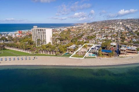 Treasure Villa House in Mission Beach