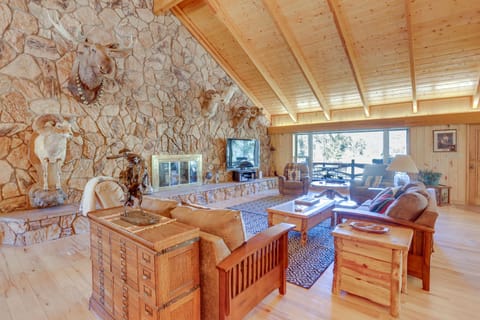 Spacious Dolores Vacation Rental with Decks and Views! House in La Plata County