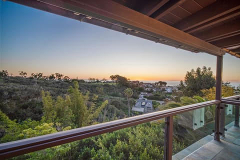 Natural landscape, View (from property/room), Balcony/Terrace, Mountain view, Sunset