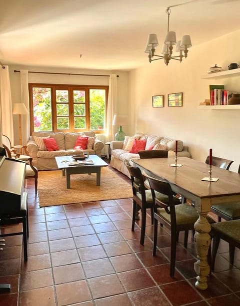 Casa Buganvilla, Comillas, Cantabria House in Western coast of Cantabria