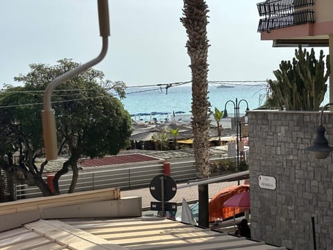 Day, View (from property/room), Balcony/Terrace, Beach, Sea view