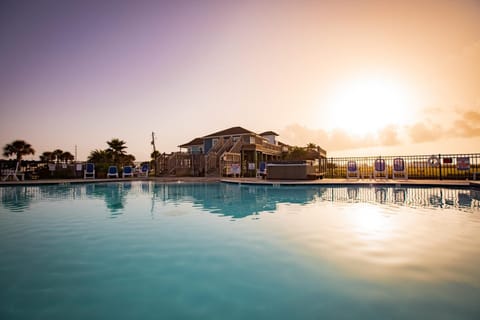 Stella Mare RV Resort House in Galveston Island