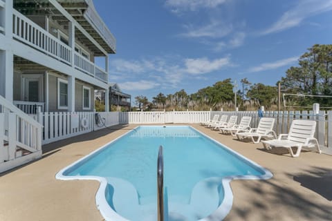 7134 - Its A Wonderful Life by Resort Realty Casa in Outer Banks