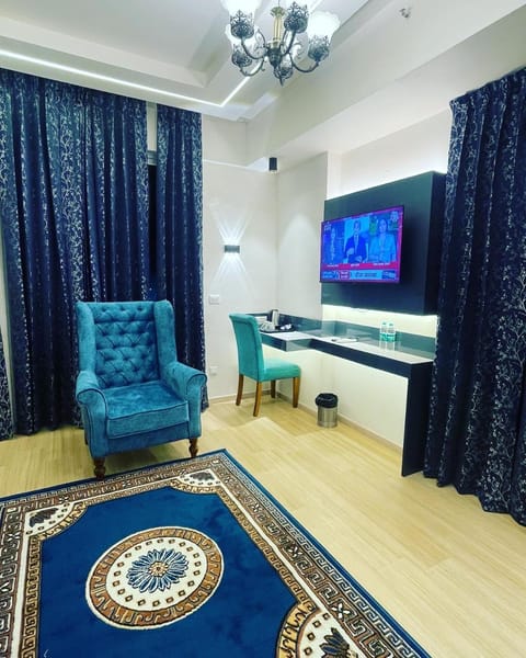 TV and multimedia, Seating area