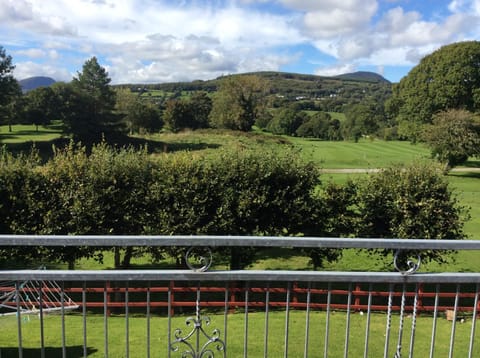 Golf Course View Bed and Breakfast in Kenmare