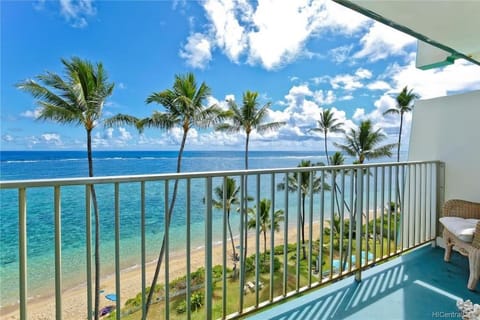 Patio, Nearby landmark, Day, Natural landscape, View (from property/room), Balcony/Terrace, Beach, Sea view