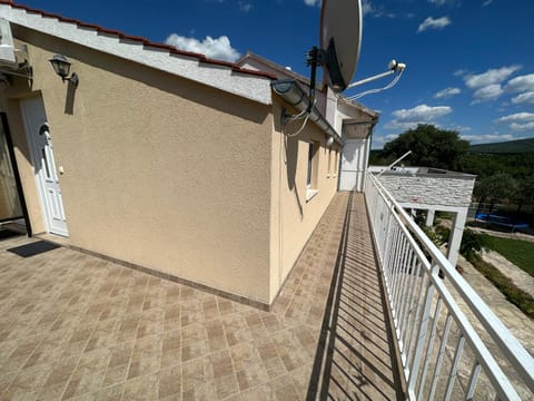 Property building, View (from property/room), Balcony/Terrace