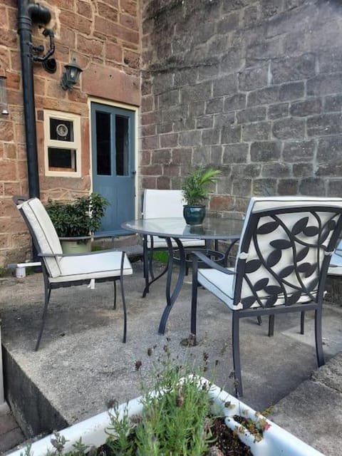 18th-Century three-bedroom Mill Worker's Cottage House in Amber Valley