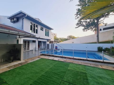 Pool Villa Melaka up to 18 pax House in Malacca