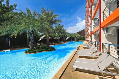 Modern apartment with pool access MBC B Apartment in Mai Khao