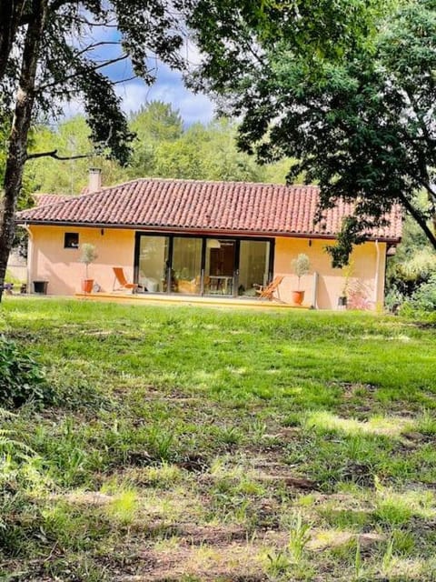 Maison à l’orée du bois House in Seignosse