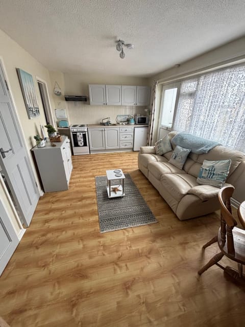 Hillview 1st floor apartment Apartment in Brean