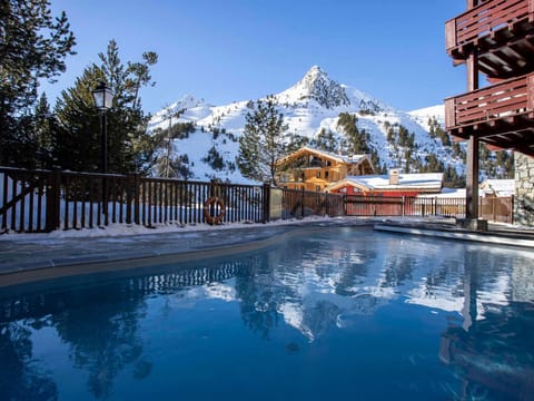 Appartement Duplex Ski-In/Ski-Out avec Piscine, Jacuzzi et Espace Bien-être - FR-1-686-34 Apartment in Bourg-Saint-Maurice