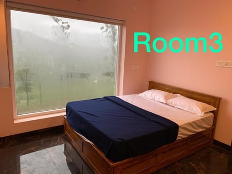 Sandiago Apartment - Dormatory 18 Adults Appartement in Ooty