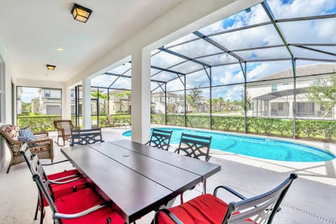 Patio, Dining area, Pool view, Swimming pool