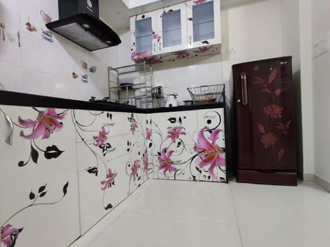 2Bhk home in Wakad, in the Heart of City, peaceful stay Condo in Pune