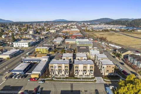 Brand New Fully Updated Condo 906 in Anacortes House in Anacortes