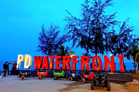 PD Seaview Sunset Cozy Staycation With Pool & Netflix, Private Unit Apartment in Port Dickson