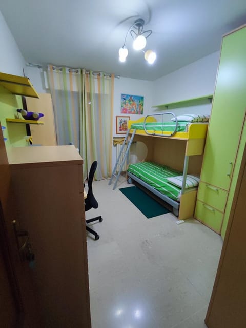 Photo of the whole room, bunk bed