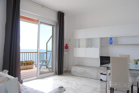 Gaiavacanze Beach Apartment Eigentumswohnung in Vallecrosia