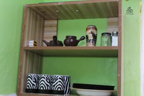 HN airbnb Apartment in Nairobi