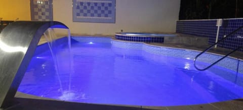 Temporada em Bertioga Riviera casa com piscina Maison in Bertioga