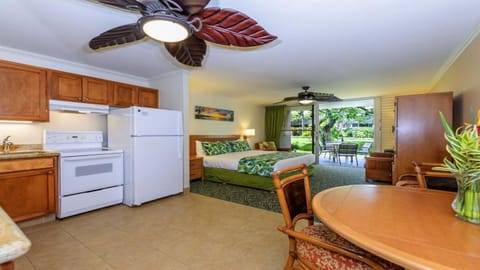 Napili Shores D127 Apartment in Kapalua