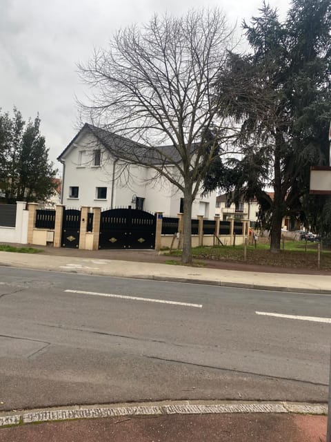 Property building, Street view