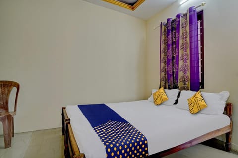 SPOT ON Chalil Tourist Home Hotel in Kochi
