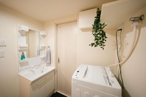 FL Residence Shinjuku II Bed and Breakfast in Shibuya