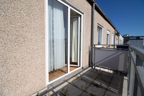 Property building, Day, View (from property/room), Balcony/Terrace