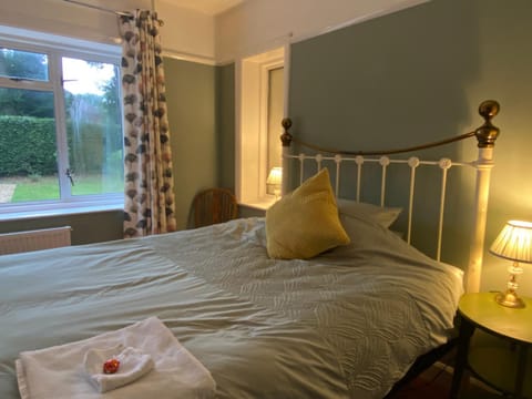 Double & Single Room Horley near Gatwick Vacation rental in Horley