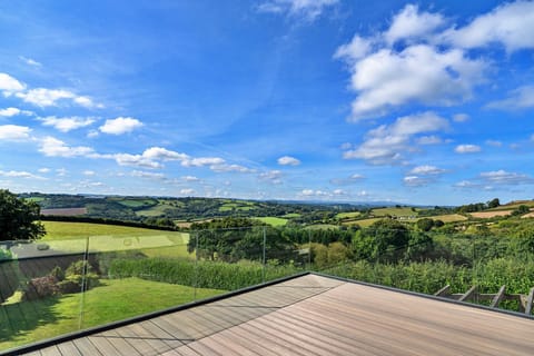 Nearby landmark, Spring, Day, Natural landscape, View (from property/room), Mountain view