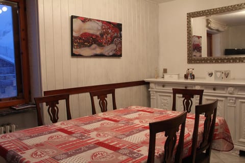 Dining area, Garden view, Mountain view