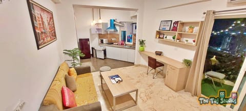 Limitlesstrip-Stay at 1 BHK in Golden Palm Condo in Noida