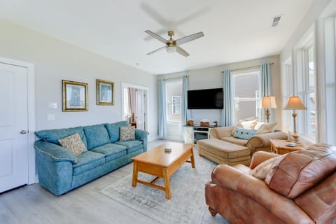 North Topsail Getaway with Panoramic Sound Views! House in North Topsail Beach