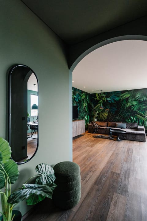 Exklusive Design Appartement Palm Paradise Neubau Condo in Darmstadt