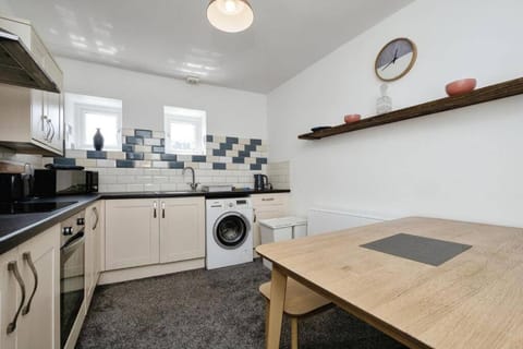 3- Bedroom modern,spacious apartment-Devon Apartment in Newton Abbot