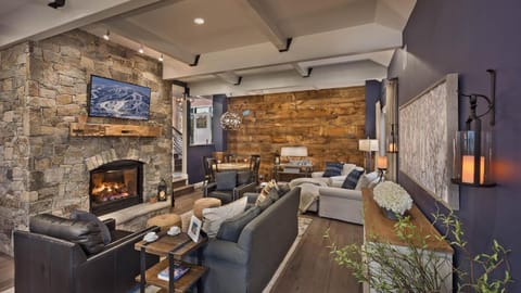 Time Flys Lodge House in Steamboat Springs