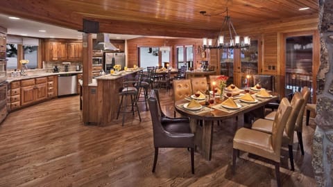 Trails Edge Lodge House in Steamboat Springs