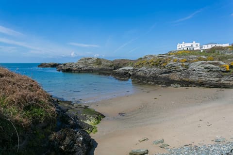 Highground House in Trearddur Bay