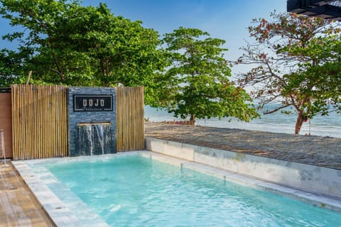 Dojo poolvilla beach resort - private beach villa- Hotel in Pattaya City