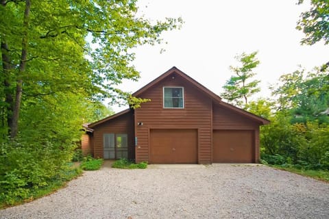 Bricker Cottage - New Management Casa in Glen Lake
