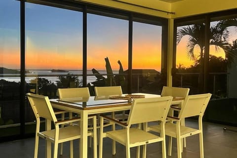 Natural landscape, View (from property/room), Balcony/Terrace, Dining area, Sea view, Sunset